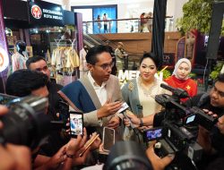 Puncak MFCF 2026, Rico Waas Dorong Ulos dan Tenun Lokal Tembus Pasar Internasional